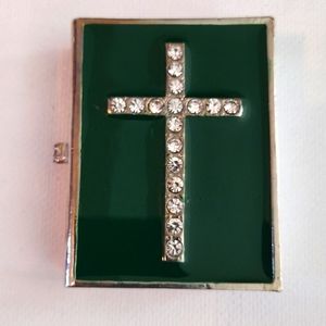 Art form pill or mini stash box.